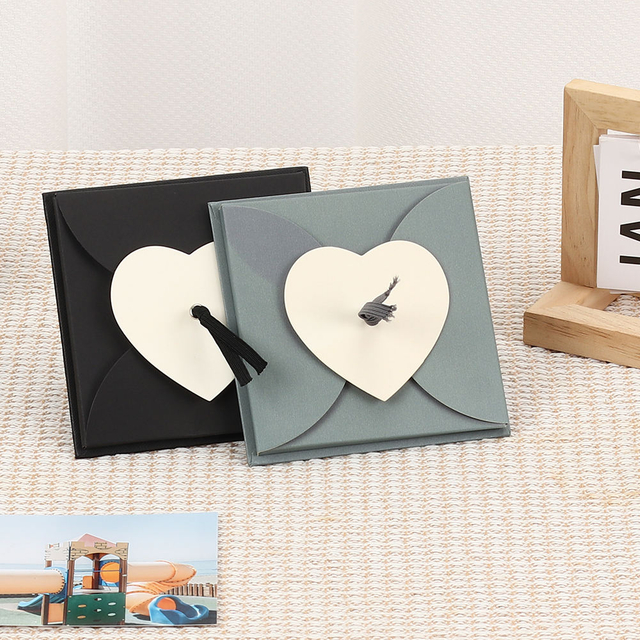 Пользовательский логотип Оптовая рука вытянута по Polaroid Slip-In Focting Photo Almab из бумаги для выпускного дня рождения Baby Family Event