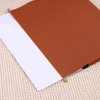 Расширение кошелька для папки бумаги A4 Paper Material с документом с висячими карманами или в школе. Использование пакета файла
